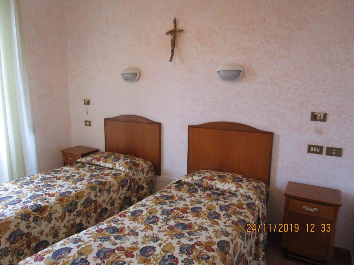Casa S. Giuseppe Di Cluny Bed and breakfast *
