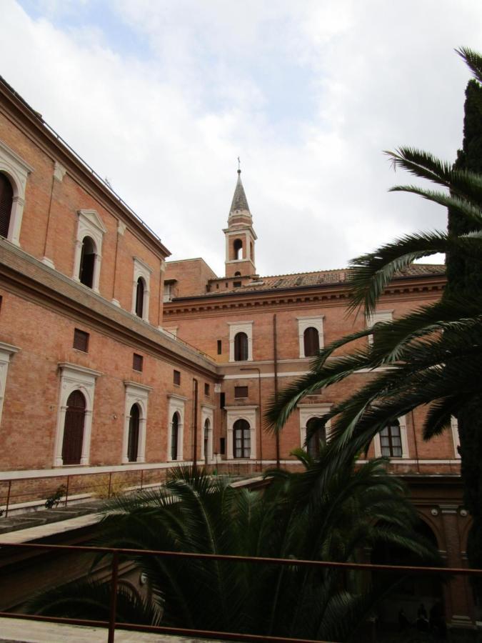 Casa S. Giuseppe Di Cluny Bed and breakfast *