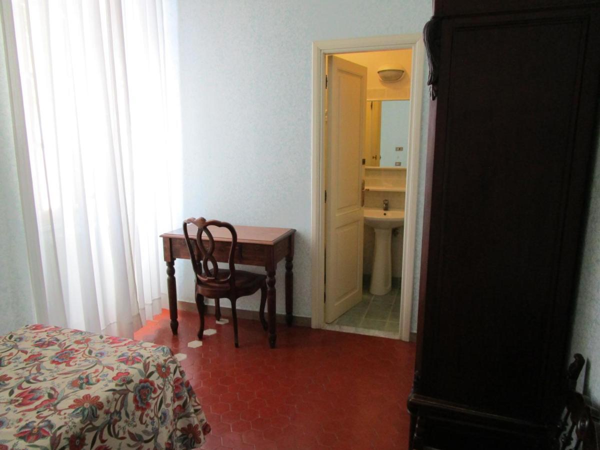 Casa S. Giuseppe Di Cluny Bed and breakfast *